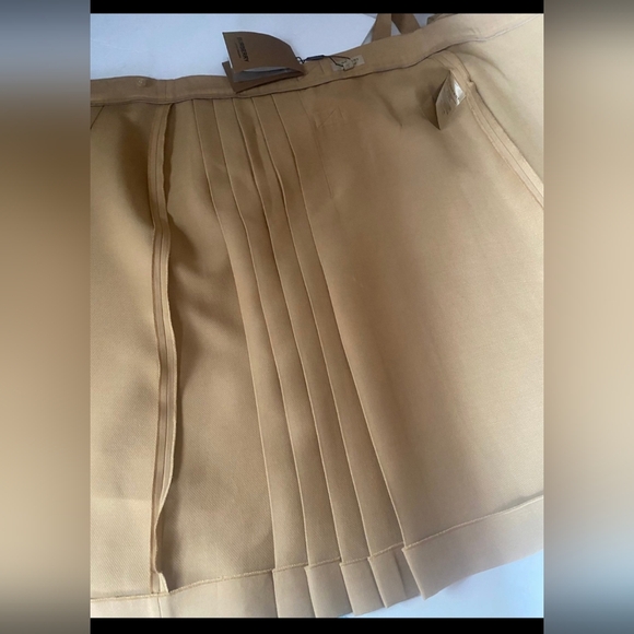 Burberry Wool & Silk Pleated Skirt - Picture 7 of 12